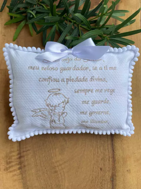 Almofada Santo Anjo (letra bege)