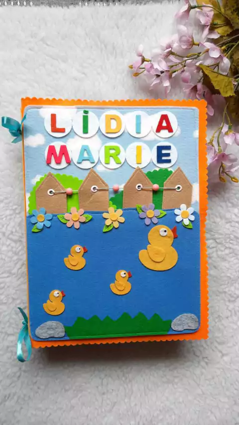 Quiet Book / Libro sensorial de fieltro - Patitos