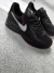 Nike Air Preto/Vermelho na internet