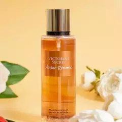 Combo 2x1 Body Splash Victoria's Secret ORIGINAL + Collar Te Amo en 100 Idiomas de Regalo - Sorprendela en San Valentín - comprar online