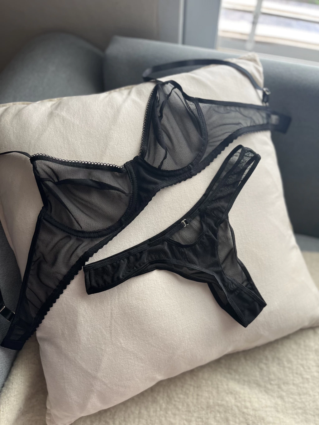 SET SARAH NEGRO -sin portaligas-