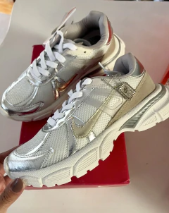 NIKE RUN