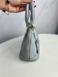 Bolsa duas alças hou na internet