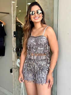 Shorts em paetê