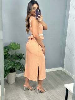 Vestido mídi reto de alça
