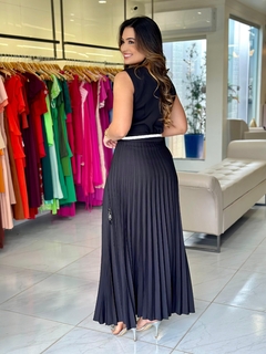 Conjunto de saia plissada alfaiataria