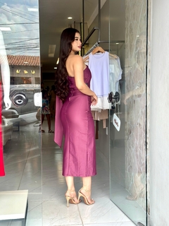 Vestido Mídi Kelly na internet