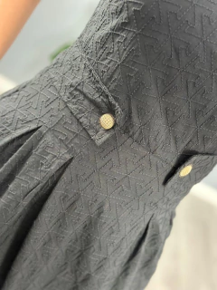Vestido Tânia godê de alça com bordados e botões dourados - comprar online