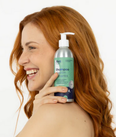 Shampoo Cabelos Mistos e Oleosos - Alecrim e Menta Vegano 250ml Alva - comprar online