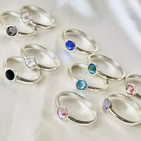 Anillo April