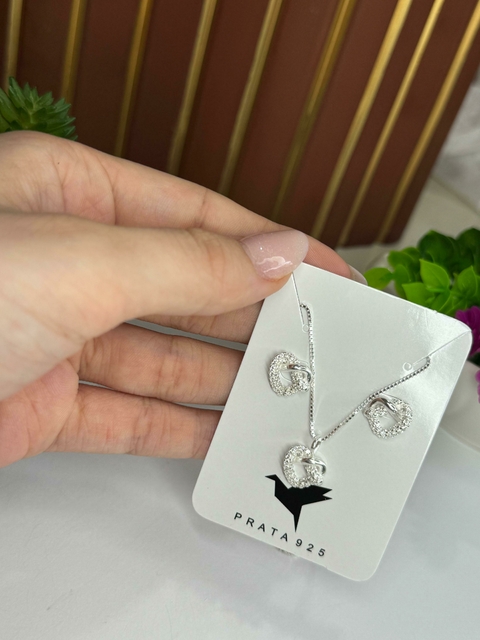 CONJUNTO CORAÇÃO COM INFINITO NA MICRO ZIRCÔNIA - DIST3727