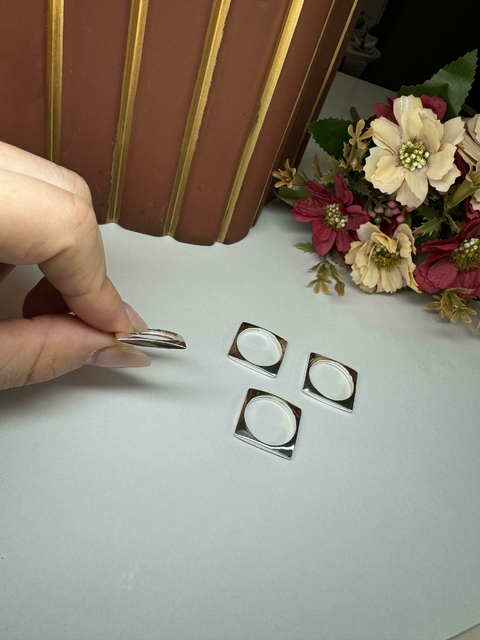 ANEL MODELINHO QUADRADO A 4037