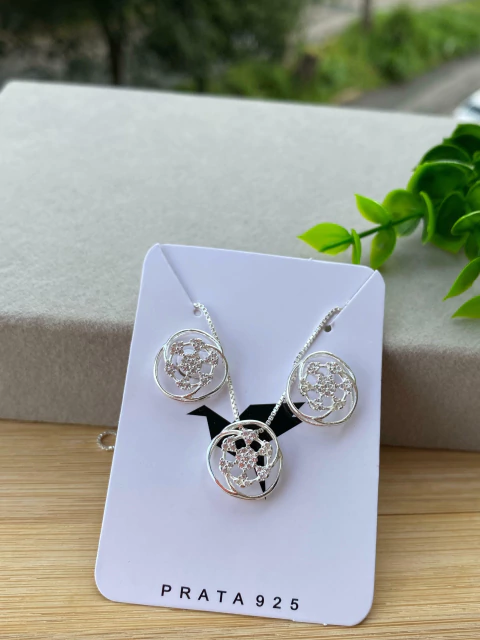 CONJUNTO COM DETALHE EM ZIRCONIA COD CJN25