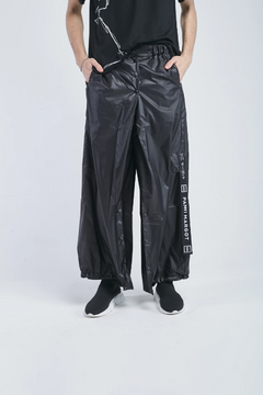 PANTALÓN OVERSIZE REINKOTO BLACK - comprar online