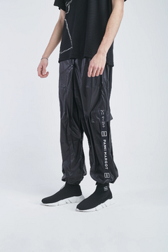 PANTALÓN OVERSIZE REINKOTO BLACK en internet