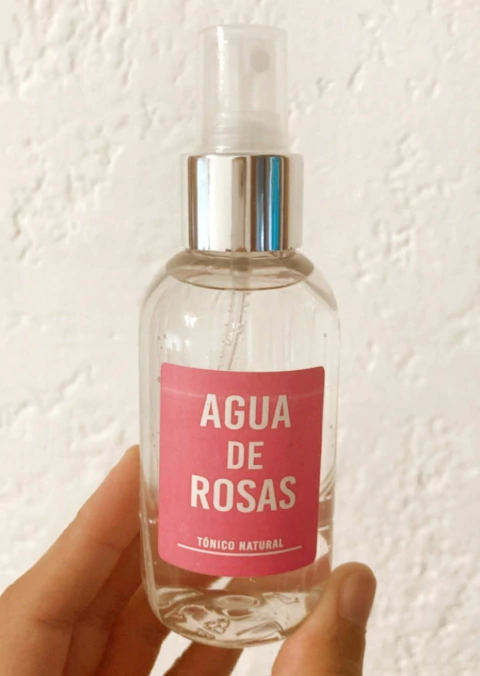 Agua de Rosas