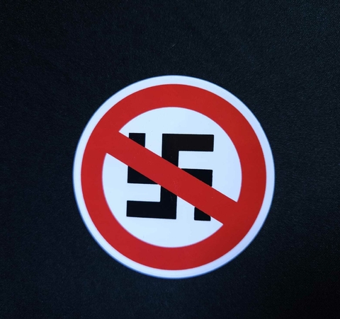 Adesivo AntiNazi
