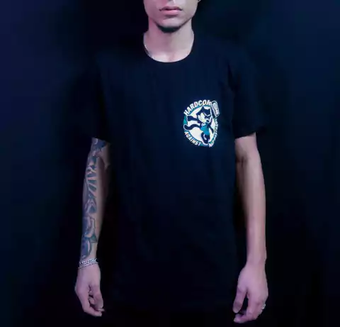 Camiseta HardCore Against