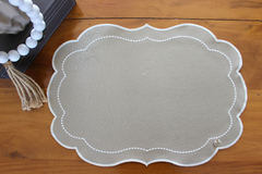 Elegância - Jogo americano impermeável Bordado - Moriá Home & Decor