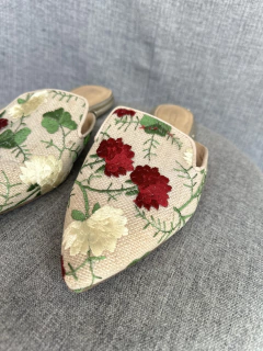 Mule bordado da Mezzo Punto // 38 - Camaleão Moda Sustentável