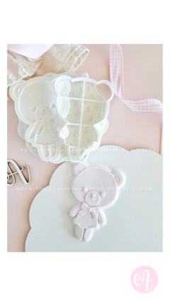 Cortante + Stamps Osita Doll en internet