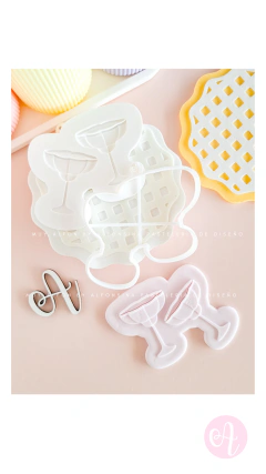 Cortante + Stamp Copas Brindis Aesthetic