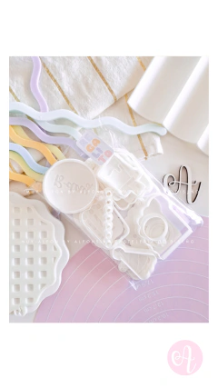 SET Cortantes + Stamps Happy B Day Mini Pasteleria
