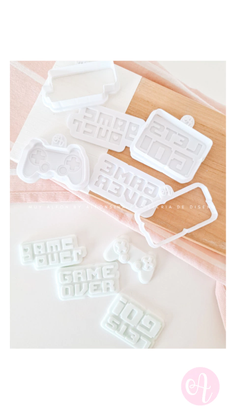 Set Stamps + Cortantes Mini Pasteleria GAME PALABRAS - comprar online