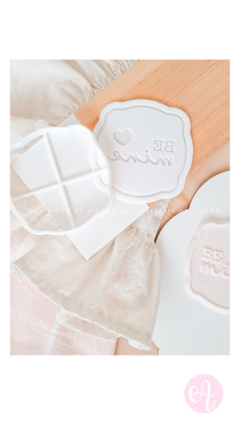 Stamp + Cortante Be Mine Formita Paris - comprar online