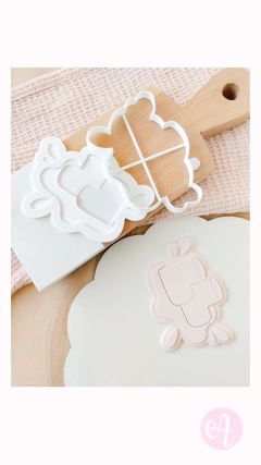 Cortante + Stamp Botas Peppa Pig en internet