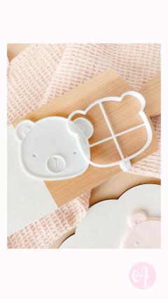 Cortante + Stamp Cabeza Osito Coco