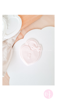 Stamp + Cortante Candado Corazon en internet