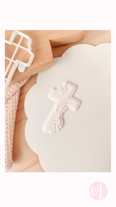 Cortante + Stamp Cruz Olivos on internet