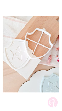 Stamp + Cortante Escudo Chase Paw Patrol - comprar online