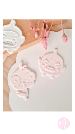 Set Stamps + Cortantes Hei Hei & Kakamora MOANA - comprar online