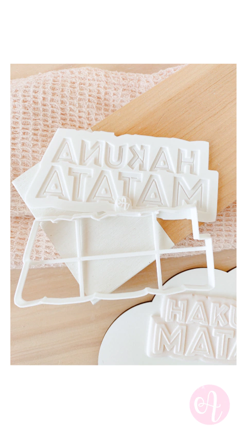 Stamp + Cortante Hakuna Matata