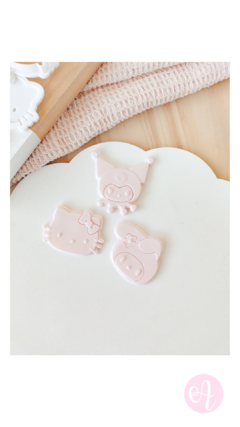 Set Cortantes + Stamps Personajes Mini Pasteleria Kitty - comprar online