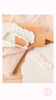 Cortante + Stamp ONE Espacio en internet