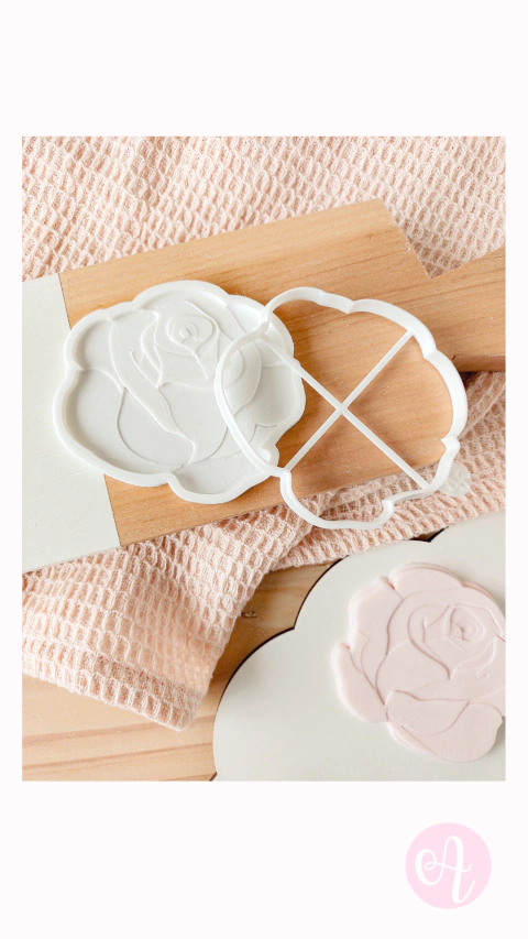 Cortante + Stamp Rosa La Bella y La Bestia