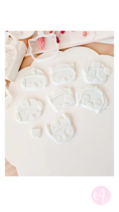 Set Stamps + Cortantes MINI PASTELERIA Caritas Personajes + Cuerpito Multi Paw Patrol en internet