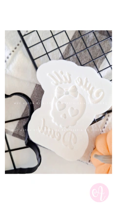Cortante + Stamp Cute Till Dead en internet