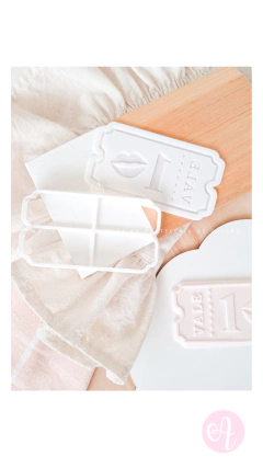 Stamp + Cortante Vale por 1 Beso on internet