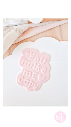 Stamp + Cortante You Make Me Capy en internet