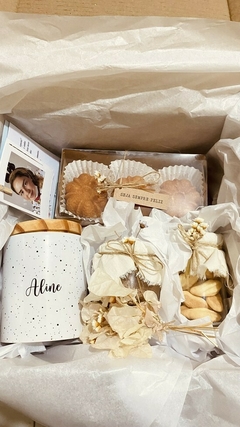 Combo Caneca, bolinhos, cappuccino e biscoito - comprar online