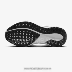 Zapatillas Nike zoom y de regalo par de medias + envio gratis - comprarg