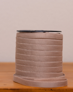 Caixa de Alça cactus 10mm ,12 rolos de 50m, 86% poliamida 14% elastano - comprar online