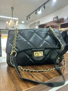 Bolsa Costura Alça Corrente Dourada Média