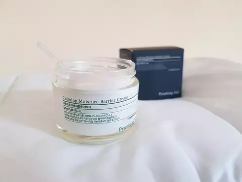 Crema Calming Moisture Barrier Pyunkang Yul