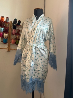 Robe manga longa + renda chantilly (peça única)