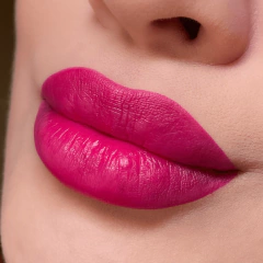 Lip Tint Love Me Mahav Cor Pitaya - comprar online